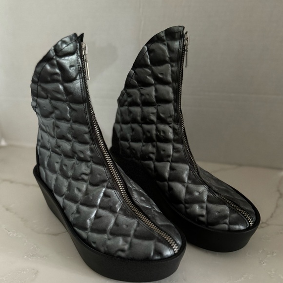 NWOT! Beautiful statement shoes by Papucei. Size 37. Gorgeous and comfortable! - Picture 2 of 12